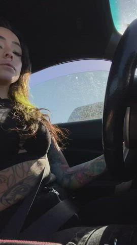 Flashing everyone on my way to work might be a new morning ritual of mine now ;) [gif]
