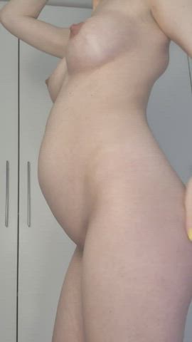 19 weeks in .. feeling naughty and a bit sexy