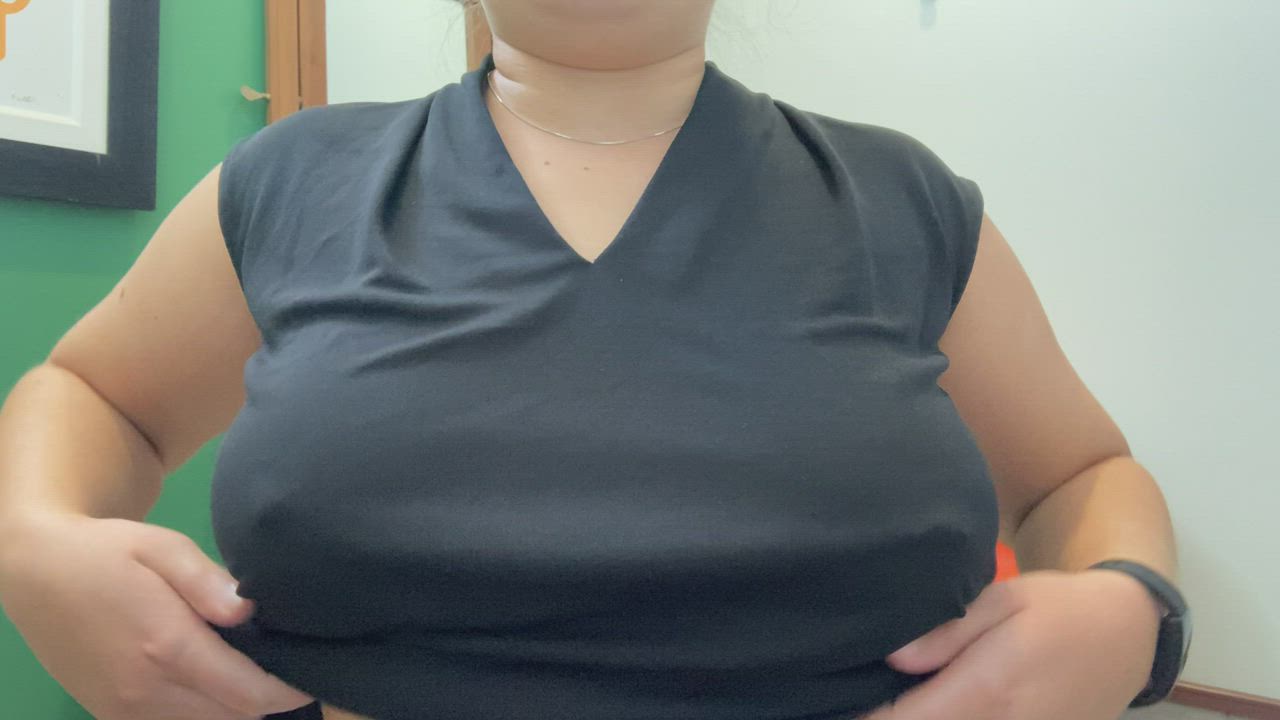 Love when my tits bounce [F]