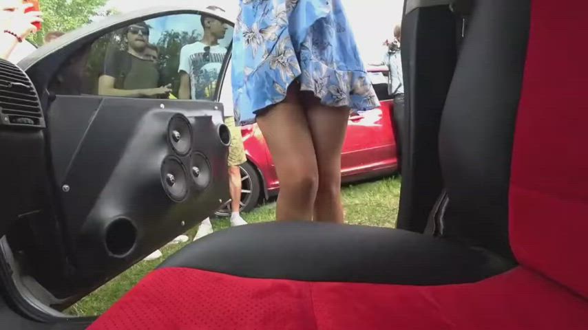 Hot girl upskirted by sound waves