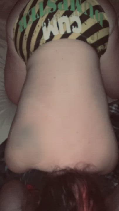 Can you blow a load right on my ass please? 🥺