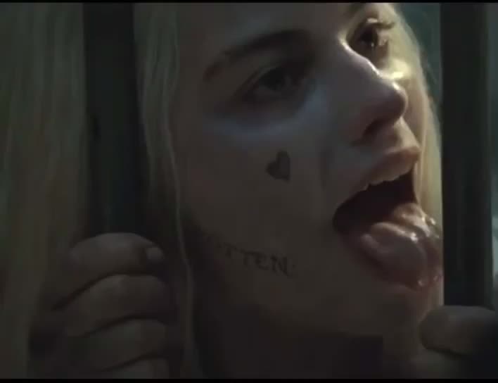 Imagine Harley Quinn (Margot Robbie) doing this to your cock