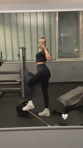 you see me in the gym like this with a big pump in my ass.. what do you do