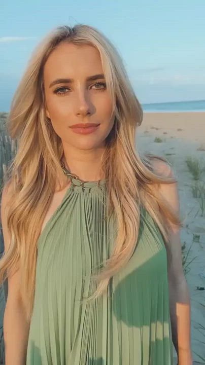 Emma Roberts looking stunning! I want to fuck her so bad right now.