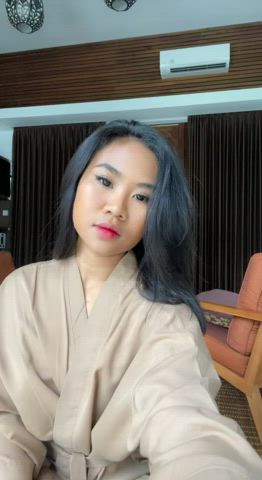 Do any older guys find Indonesian girls attractive?