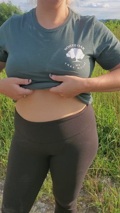 First time showing my tits and just had drop them in nature!