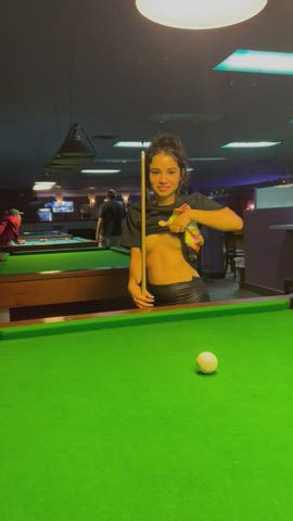I love playing with balls 🎱 [gif]