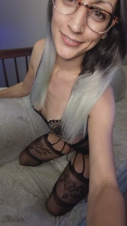 i hope i made daddy proud of how i look in my new lingerie 🖤 [OC]