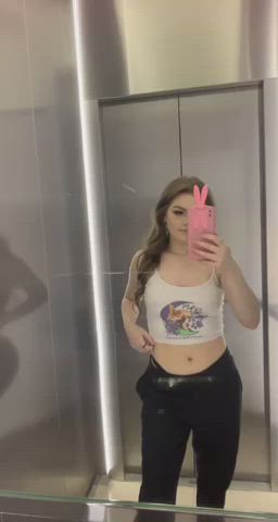 Todays outfit for class, i was feeling kinda lazy but fuck it, the guys still seemed to like it.. <3 [gif]