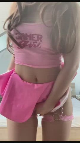 Just a 18 yr old in a short pink skirt 🥺 : video clip