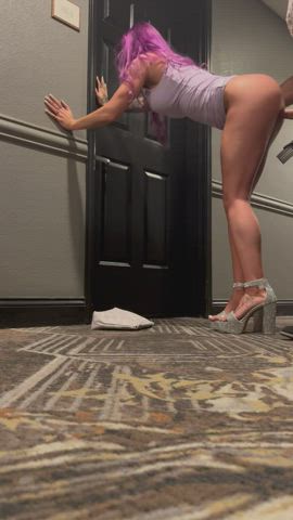 Got pounded by a big dick in the hotel hallway 😮‍💨🤫 [gif] : video clip