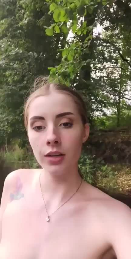My favorite way to cool down after a long hike 🥰 [GIF]