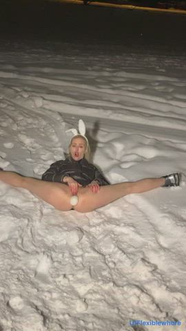I am not a girl, i am a horny bunny and i want to be fucked outdoors