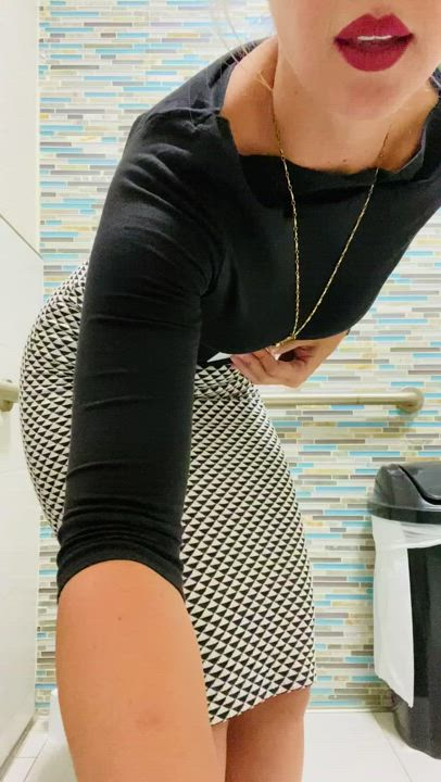 If I was your teacher and I wore this pencil skirt to work, would it give you a boner? [f]40