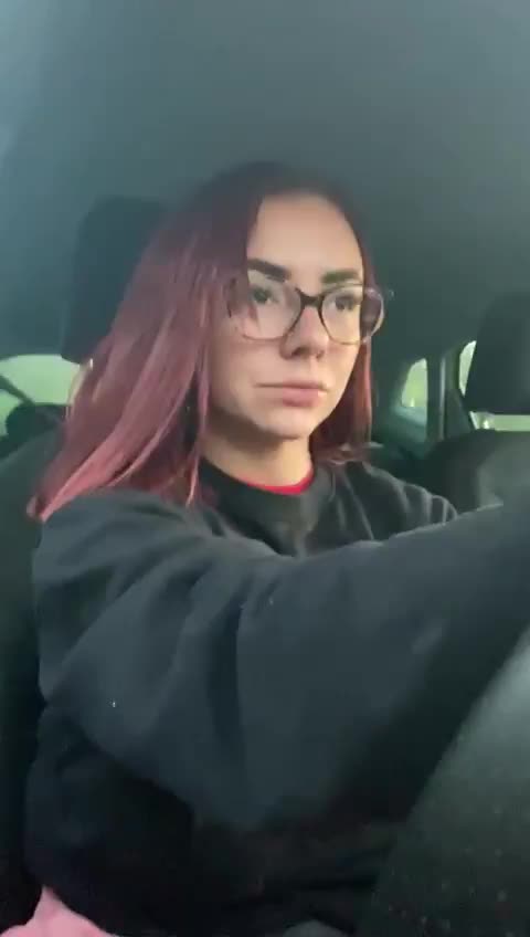 Flashing in my car! The guy next to me was VERY happy 😇 [GIF]