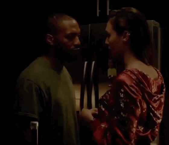 Gal Gadot arguing with her stud about after showing up at his place unannounced for sex after her husband failed in bed yet again. He eventually caved…