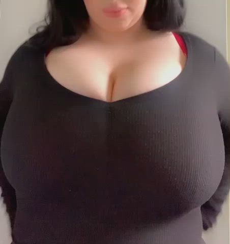 My body is perfect for breeding. Look at my huge tits OC : video clip